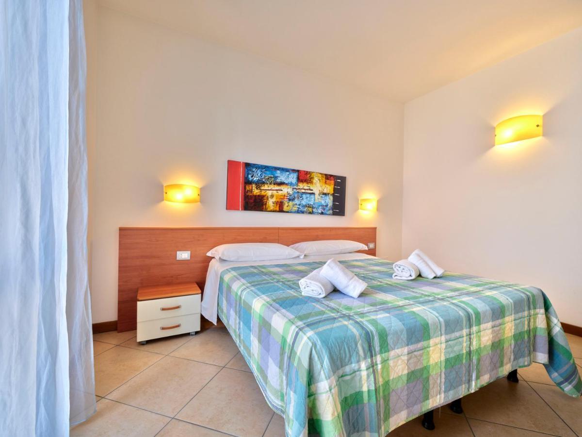 Apartmentsgarda - Canevini Torri Del Benaco