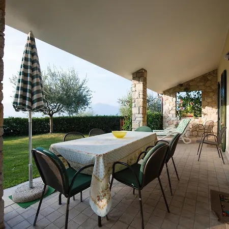 Apartmentsgarda - Canevini Residence Torri Del Benaco Buitenkant foto