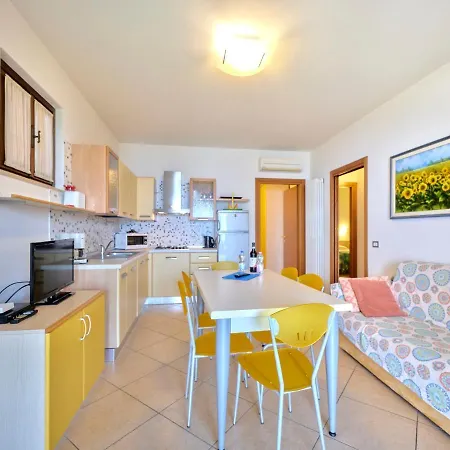 Apartmentsgarda - Canevini Residence Torri Del Benaco Buitenkant foto