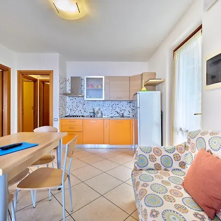 Apartmentsgarda - Canevini Residence Torri Del Benaco Buitenkant foto
