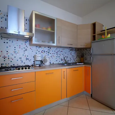 Apartmentsgarda - Canevini Residence Torri Del Benaco Buitenkant foto