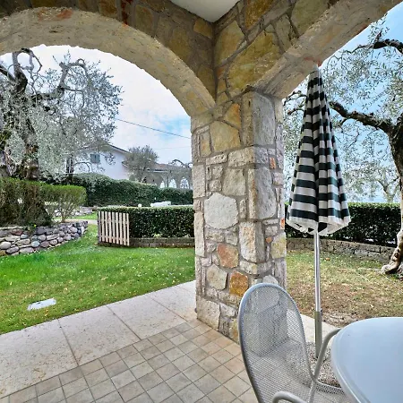 Apartmentsgarda - Canevini Residence Torri Del Benaco Buitenkant foto