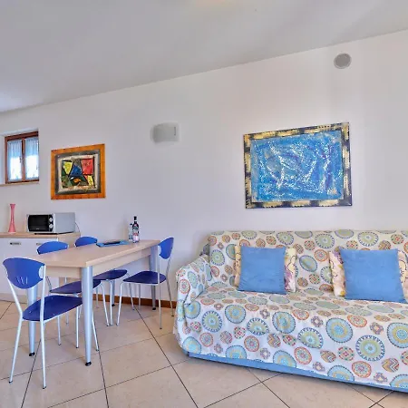 Apartmentsgarda - Canevini Residence Torri Del Benaco Buitenkant foto