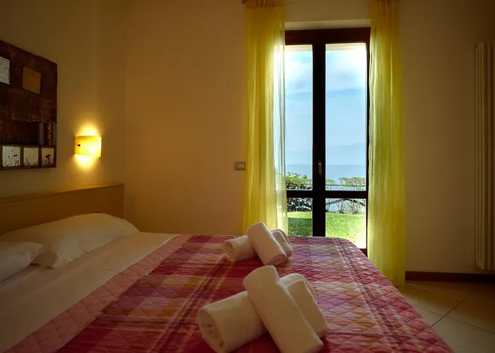 Apartmentsgarda - Canevini Residence